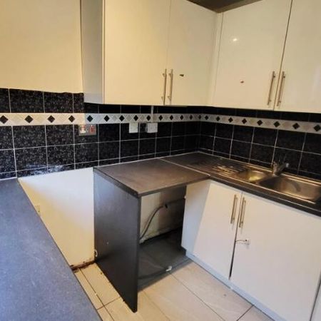 Mandeville Court - Photo 4