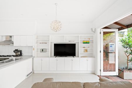 282 Mckean Street, Fitzroy North VIC 3068 - Photo 2