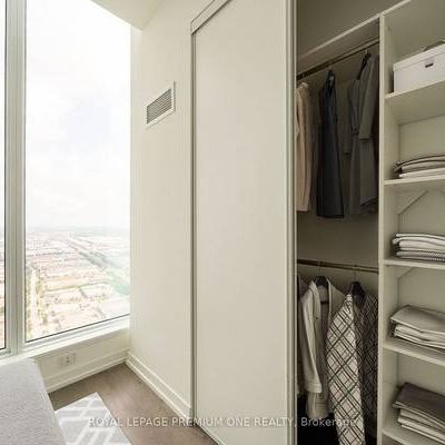 Jane And Hwy 7 Gorgeous Penthouse 2Bdrm Corner Unit Near Subway - Photo 3