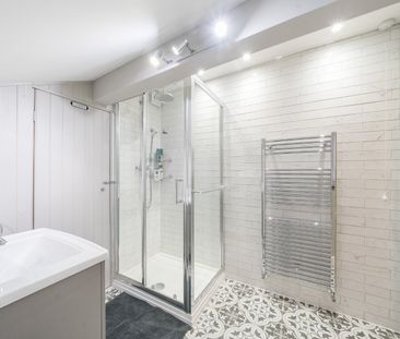 3 bedroom apartment to rent - Photo 4