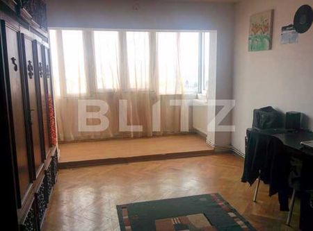 Apartament 3 camere, 72 mp, decomandat, parcare, zona Spitalul de Recuperare - Photo 2