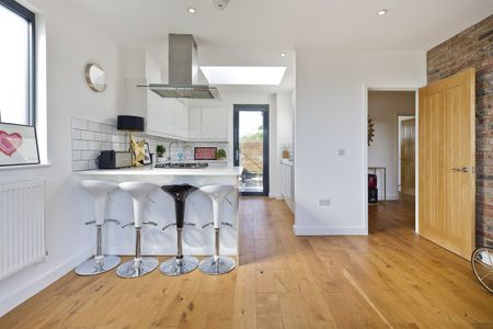 Whitby Apartments, NW10 - Photo 5