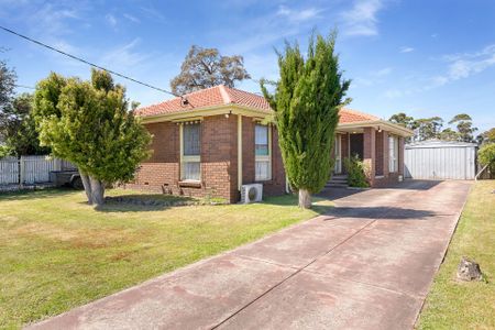 13 Madden Street Seaford VIC - Photo 2