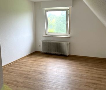 3-Zimmer-Oberwohnung in verkehrsgünstiger Lage von Logabirum! - Photo 2