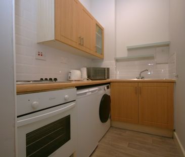 Stock St, Bright 1 Bed Furnished Apartment – Available 23/02/2026 - Photo 6