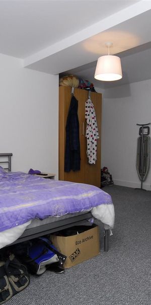 Quaker Lane, Flat 2, Plymouth - Photo 1