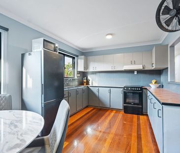 Bayside Family Living - Photo 5