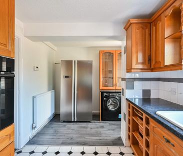 4 bedroom detached house to rent - Photo 1