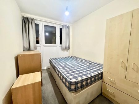 3 bedroom apartment to rent - Photo 2