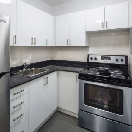 119 Eglinton Avenue West - Photo 3