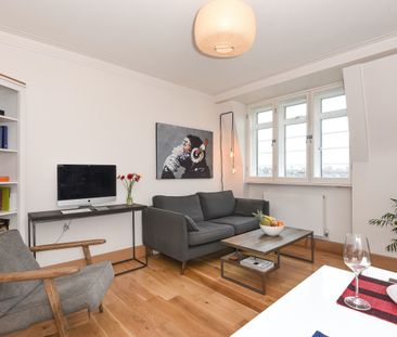 1 Bed Flat, Old Brompton Road, SW5 - Photo 4