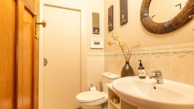 Exquisite 4-Bedroom Manor with Stunning Bush Views in Lucas Heights - Photo 1