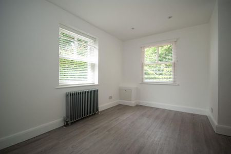 3 bedroom detached house to rent - Photo 4