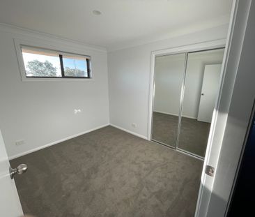 2/36 Rodgers Road, West Tamworth, NSW 2340 - Photo 4