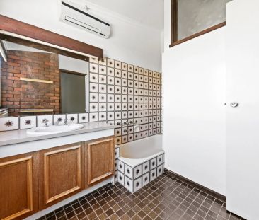 Spacious 3-Bedroom Townhouse in the Heart of South Yarra - Photo 6