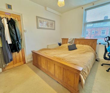 2 bedroom end of terrace house to rent - Photo 3