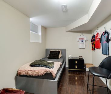 For Lease - 3256 Escada Drive, Mississauga, Ontario - Photo 2