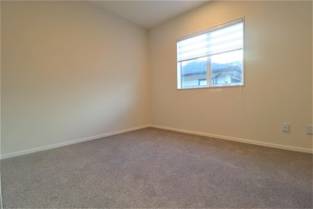 4 Bedrooms for Rent! - Photo 3