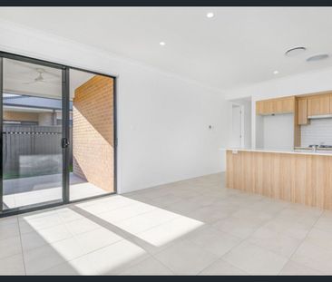 The Ultimate Fusion of Designer Style & Functional Living - Photo 1