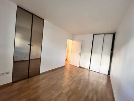 Location Appartement 1 pièce 45m² AIX EN PROVENCE 13100 - Photo 4