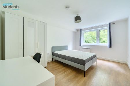 4 bedroom flat to rent - Photo 5