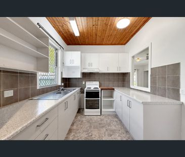 28 Combine Street, Coffs Harbour, NSW 2450 - Photo 2