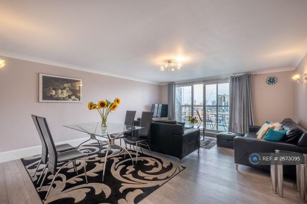 2 bedroom flat to rent - Photo 1