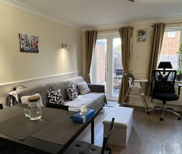 2 bedroom semi-detached house to rent - Photo 6