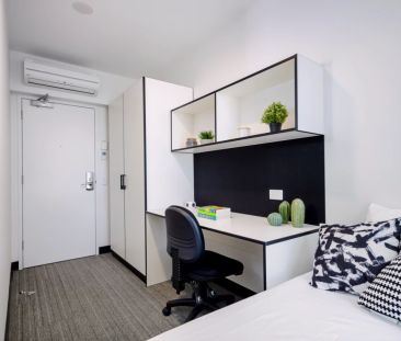 Six Bedroom Apartment Bronze - Photo 4