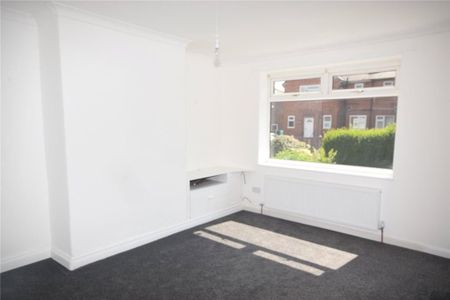 2 bedroom semi-detached house to rent - Photo 3