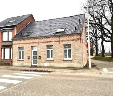 Charmante woning met 2 slaapkamers, terras/tuintje en autostaanplaa... - Photo 2