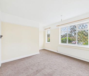 2 bedroom semi-detached house to rent - Photo 4