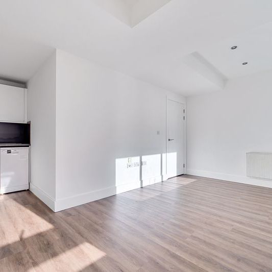 Catteshall Lane, Godalming, Surrey, GU7 - Photo 1