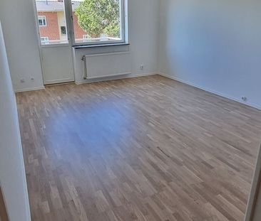 Köpmangatan, Sköldinge - Foto 1