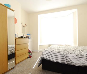 Seaton Avenue Flat 2, Plymouth - Photo 2