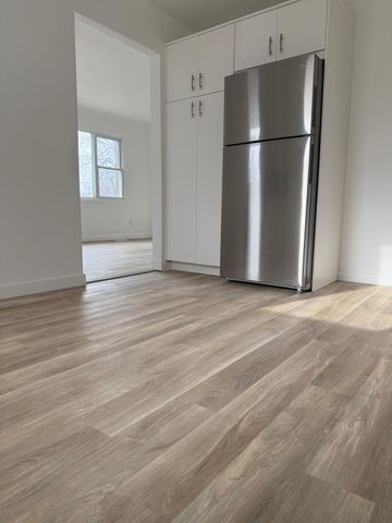 For Lease - 8006 Paddock Trail Drive, Niagara Falls, Ontario - Photo 4