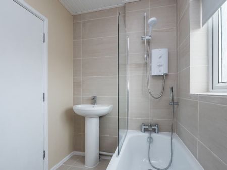 Ambleside Avenue, Southmead - Photo 4
