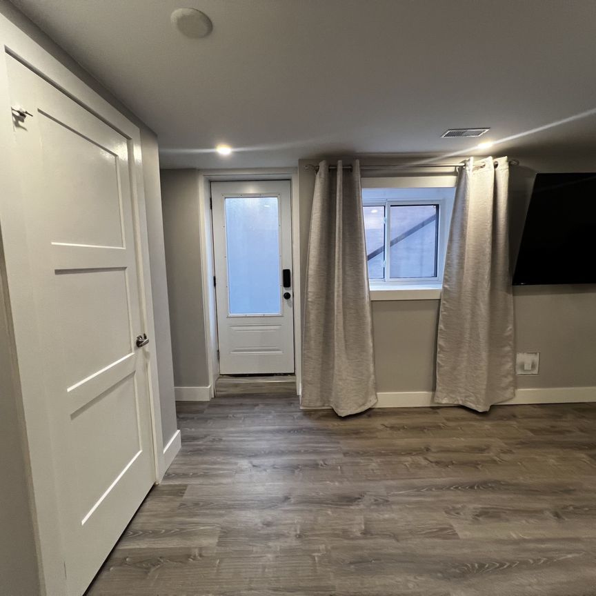 For Lease - 181 Johnson Street Unit# LOWER, Barrie, Ontario - Photo 1