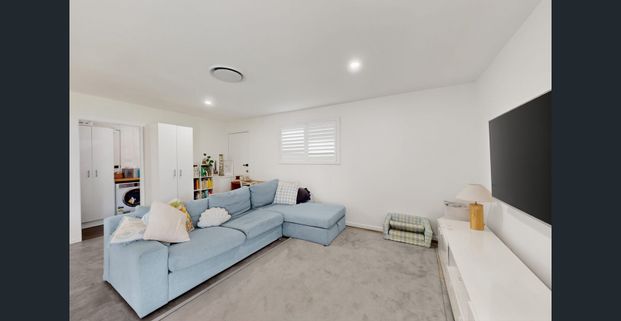 Modern Comfort Meets Family Charm in a Quiet Maroochydore Court - Photo 1