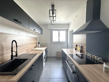 4 pièces - 76 m² - 3ème étage - Colocation non autorisée - Photo 4