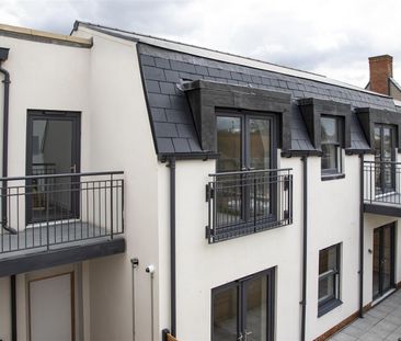Nightingale Walk,, Farnham - 2 bedrooms Property for lettings - Cha... - Photo 5