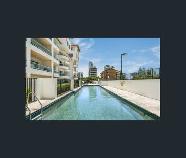 Spacious 2-Bed Apartment Offering the Ultimate Coastal Lifestyle - Photo 5