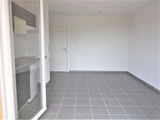 Location Appartement 1 pièce 23m² ROYAN 17200 - Photo 1