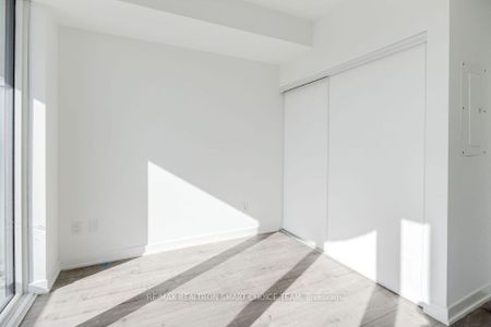 For Lease - 220 Missinnihe Way Unit# 1316, Mississauga, Ontario - Photo 5