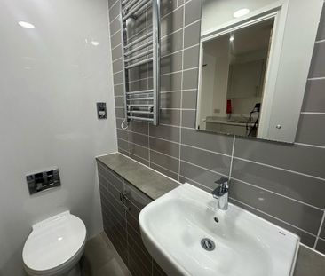 Studio to rent - Photo 3