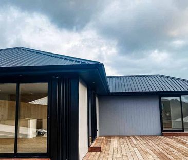 Modern three bedroom home - Coromandel - Photo 2