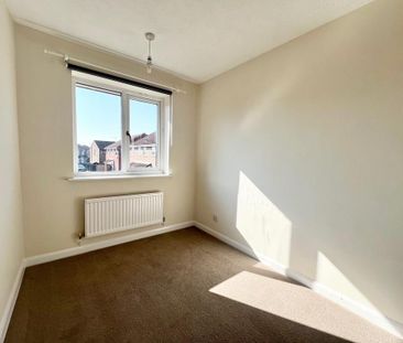 3 bedroom semi-detached house to rent - Photo 6