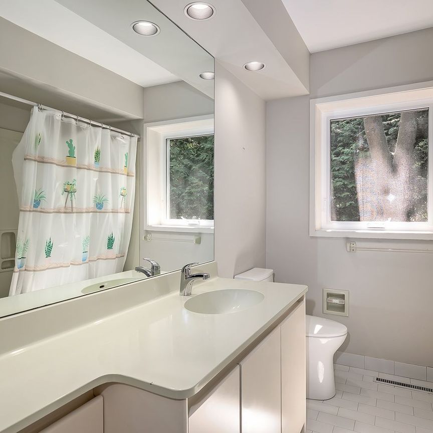 For Lease - 4189 Inglewood Drive, Burlington, Ontario - Photo 1