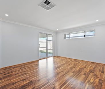 Three Bedroom Family Home - Photo 5