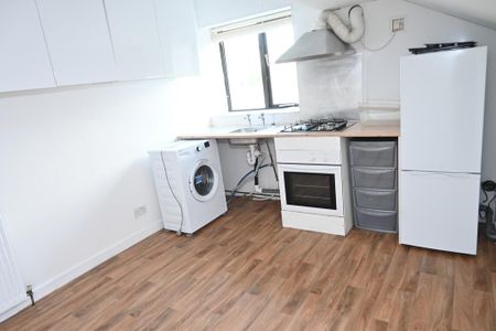 2 bedroom apartment to rent - Photo 3